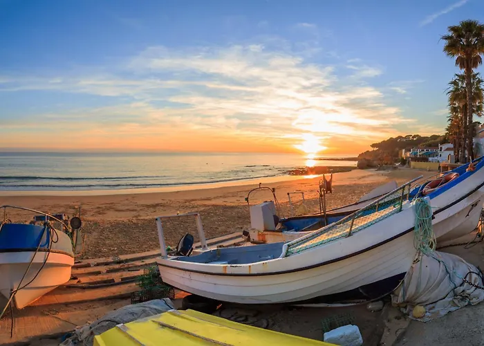 Typical Fisherman's With Amazing Sea Views!