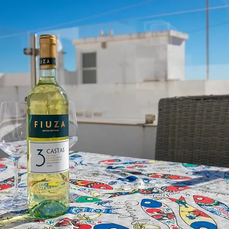 Будинок відпочинку Typical Fisherman's With Amazing Sea Views! *