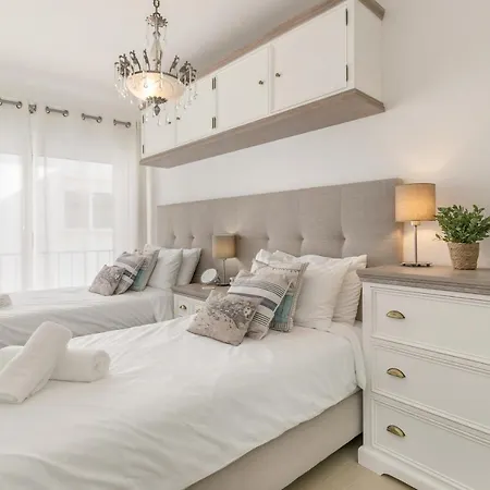 Typical Fisherman's With Amazing Sea Views! Holiday home